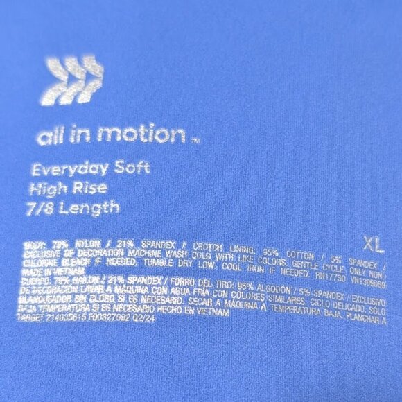 All In Motion | Women’s Everyday Soft High-Rise Piped 7/8 Leggings In Blue - Picture 4 of 13